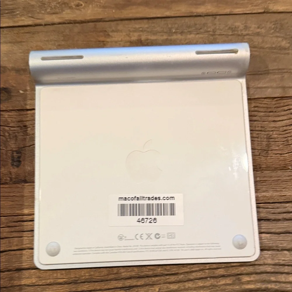 Apple USB SuperDrive - Silver and White - Picture 2 of 8